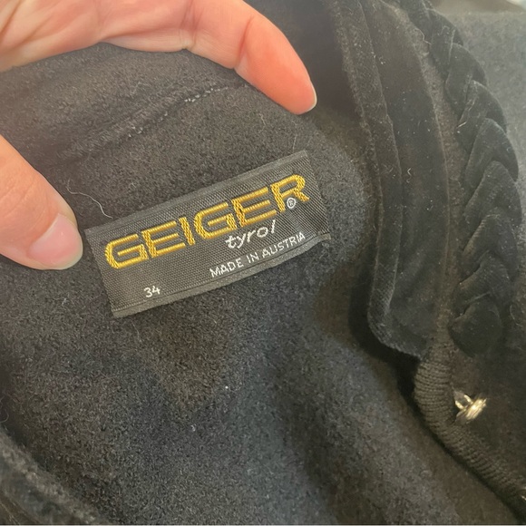 GEIGER TYROL Vintage Black Pure Wool Cropped Jacket Made in Austria - Picture 8 of 10